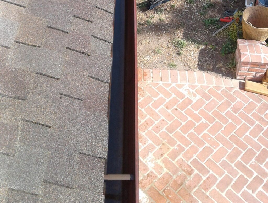 Gutter Cleaners Santa Cruz California