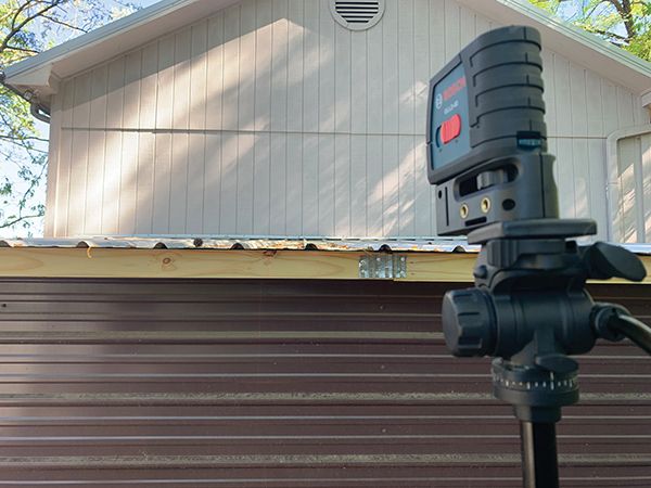 Sectional Gutter Installation for the DIY’er - Extreme How To