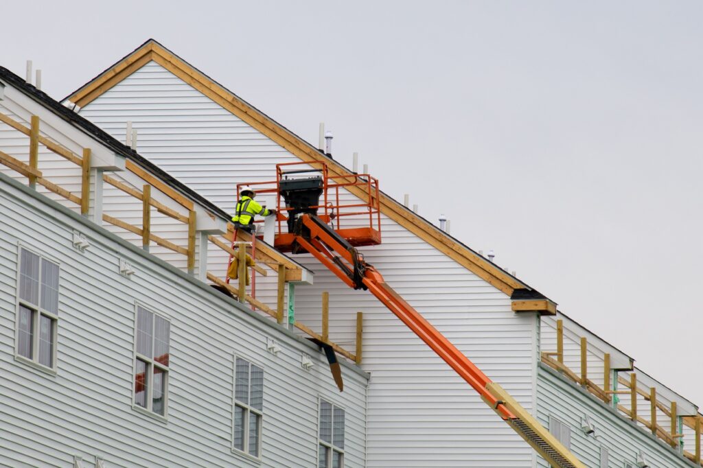 Top 5 Siding Maintenance Tips to Extend the Life of Your Home’s Exterior